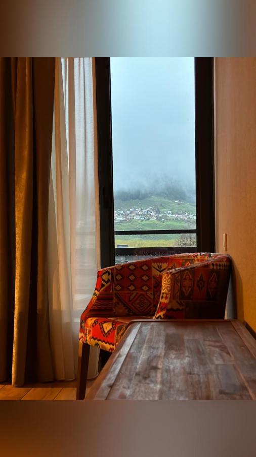 Old District Hotell Kazbegi Eksteriør bilde