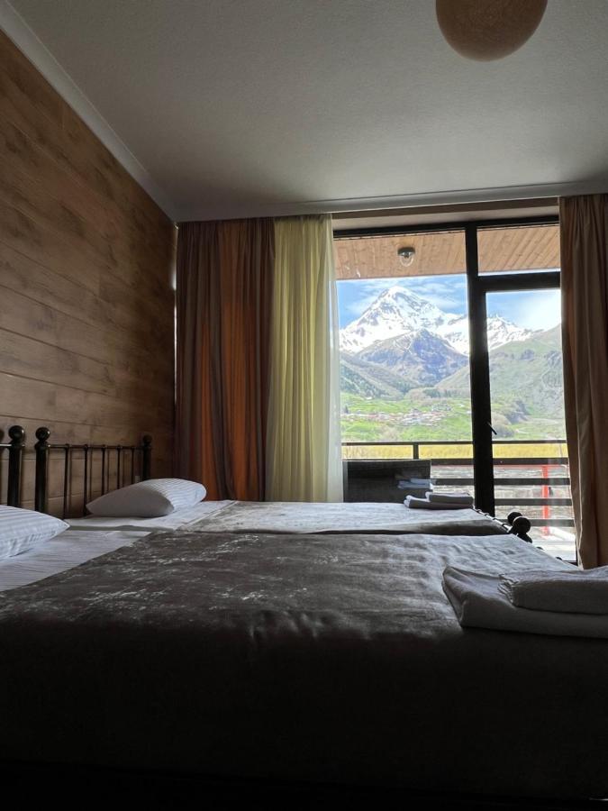 Old District Hotell Kazbegi Eksteriør bilde