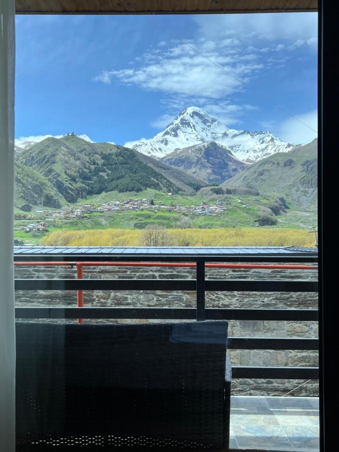 Old District Hotell Kazbegi Eksteriør bilde